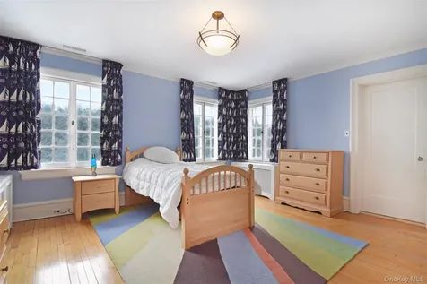 4610 Boston Post Road Pelham NY 10803