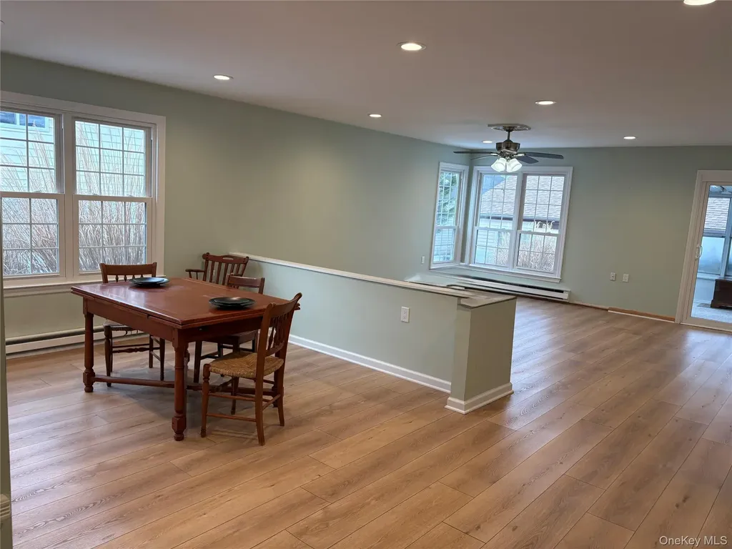 498 Cranston Lane Ridge NY 11961