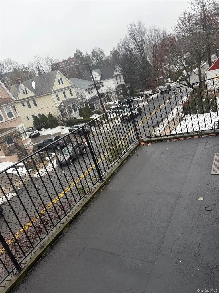 51 Parkway Road Bronxville NY 10708
