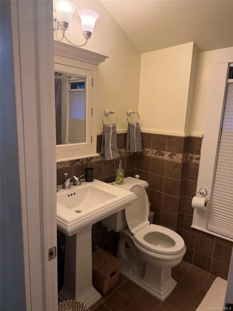 51 Parkway Road Bronxville NY 10708