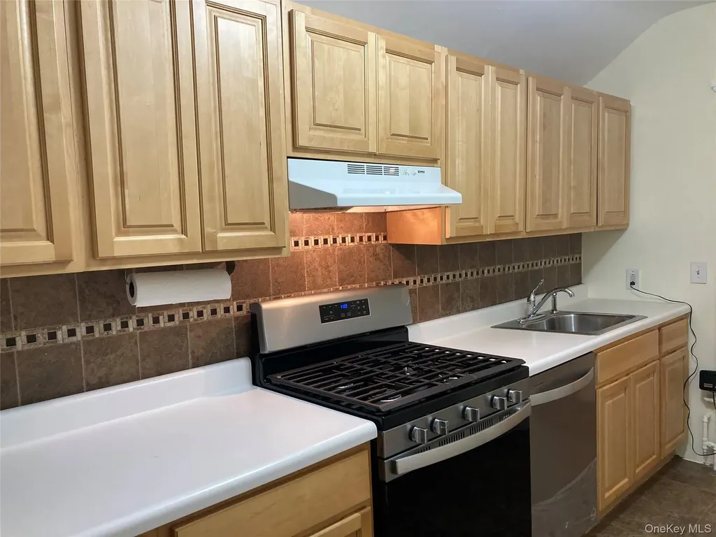 51 Parkway Road Bronxville NY 10708