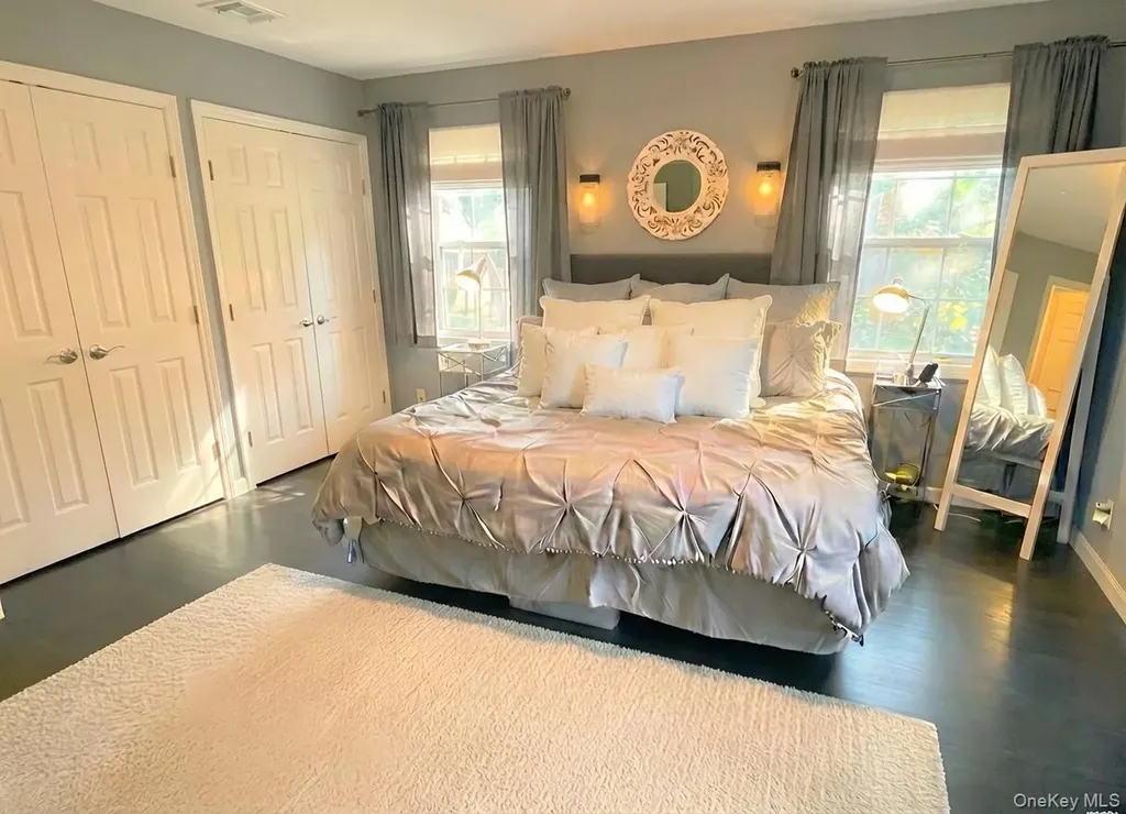 1 Hillcrest Place Locust Valley NY 11560