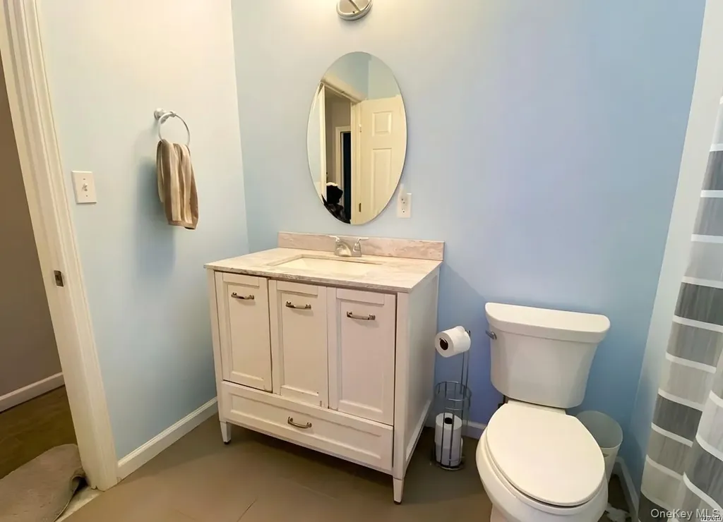 1 Hillcrest Place Locust Valley NY 11560
