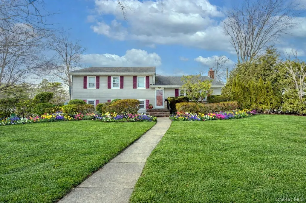 160 Sackville Road Garden City NY 11530