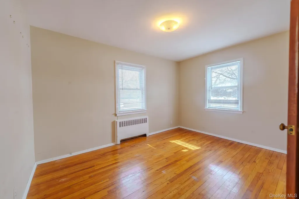 160 Sackville Road Garden City NY 11530
