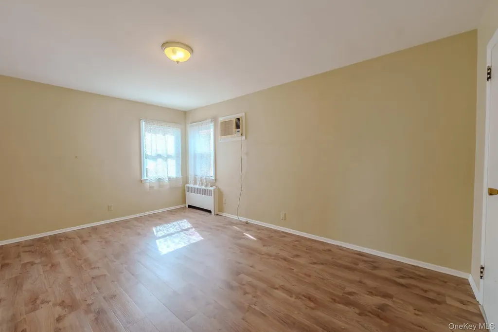 160 Sackville Road Garden City NY 11530