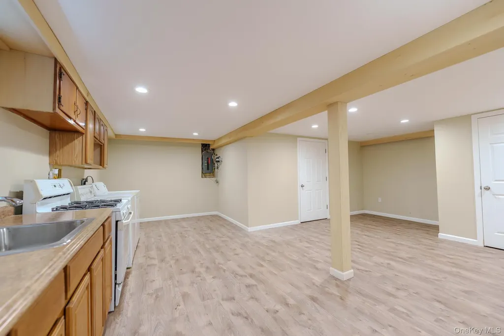 160 Sackville Road Garden City NY 11530