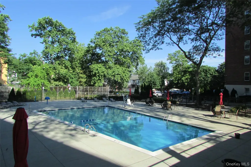 30 Cole S Spring Valley NY 10977