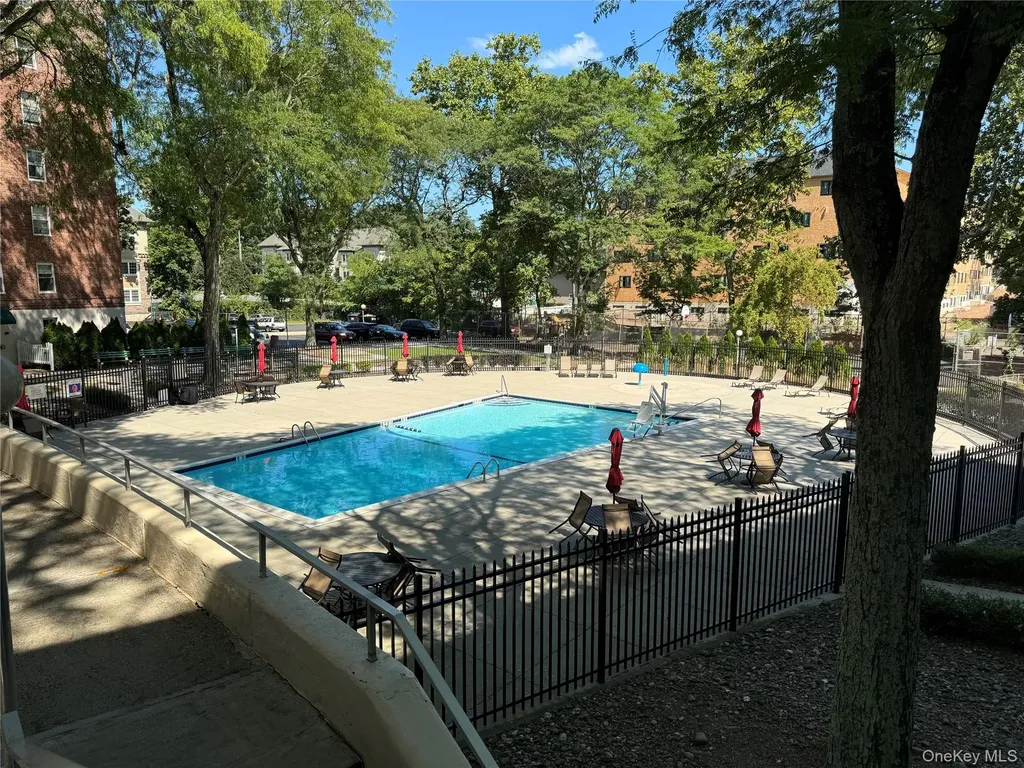 30 Cole S Spring Valley NY 10977