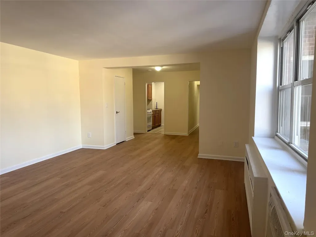 30 Cole S Spring Valley NY 10977