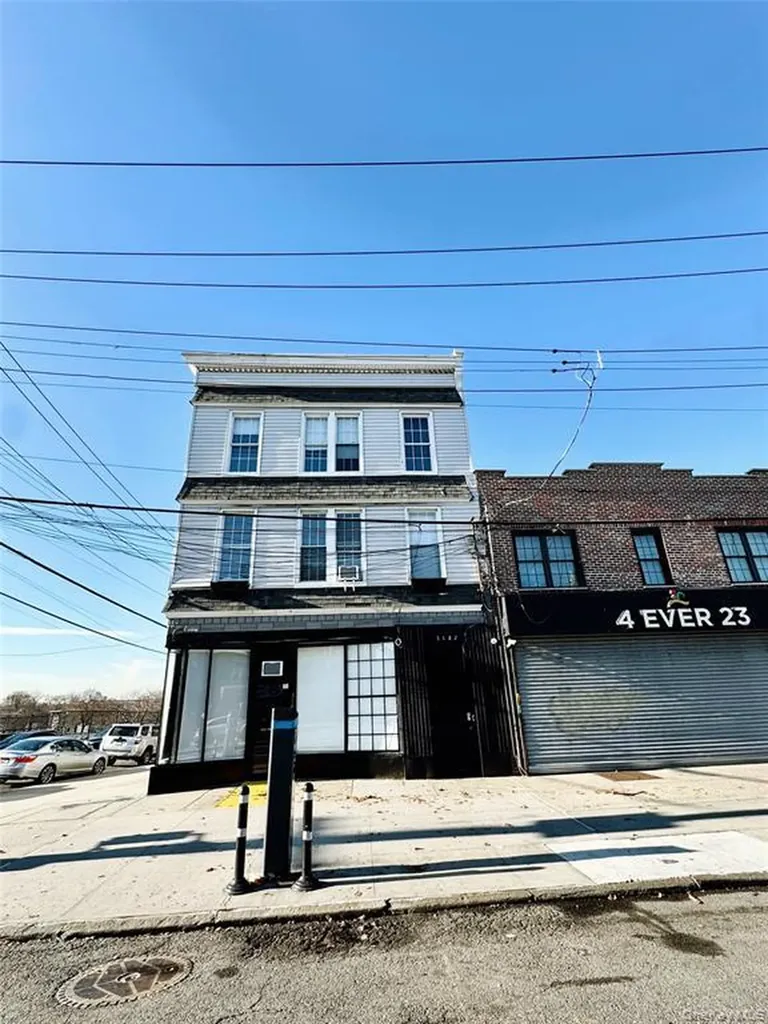 3182 E Tremont Avenue Bronx NY 10461