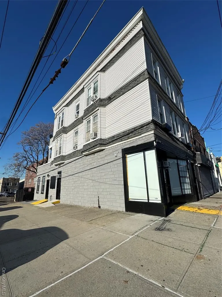 3182 E Tremont Avenue Bronx NY 10461