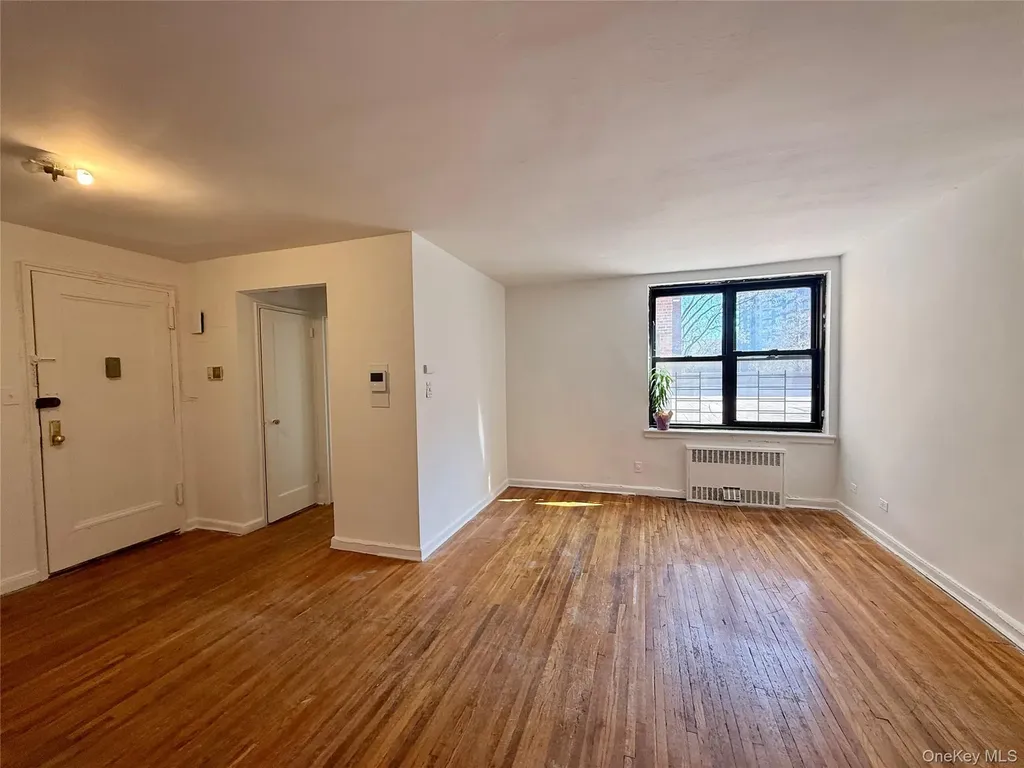 112-50 Northern Boulevard Corona NY 11368