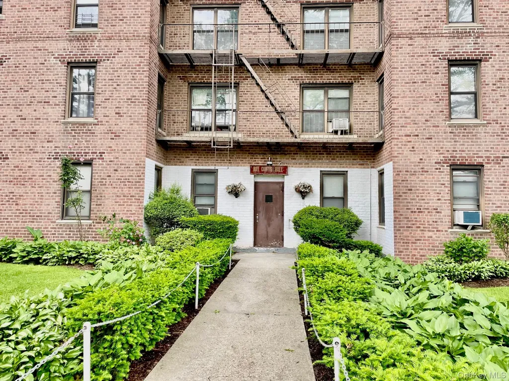 112-50 Northern Boulevard Corona NY 11368