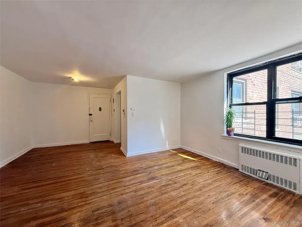 112-50 Northern Boulevard Corona NY 11368