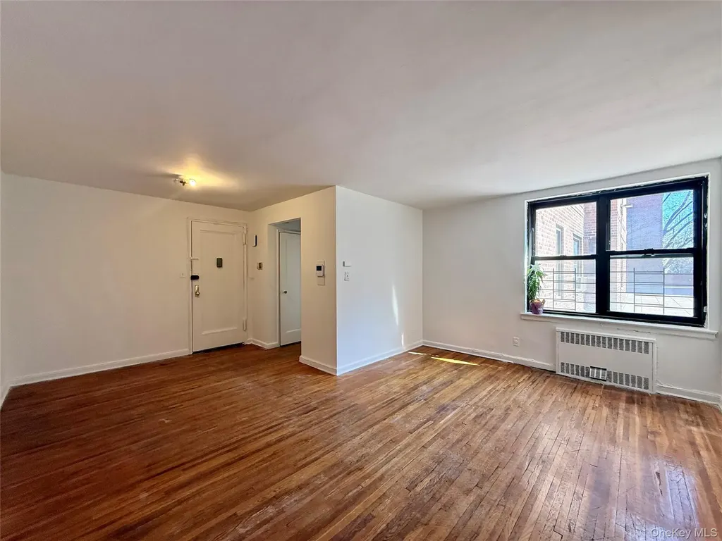 112-50 Northern Boulevard Corona NY 11368