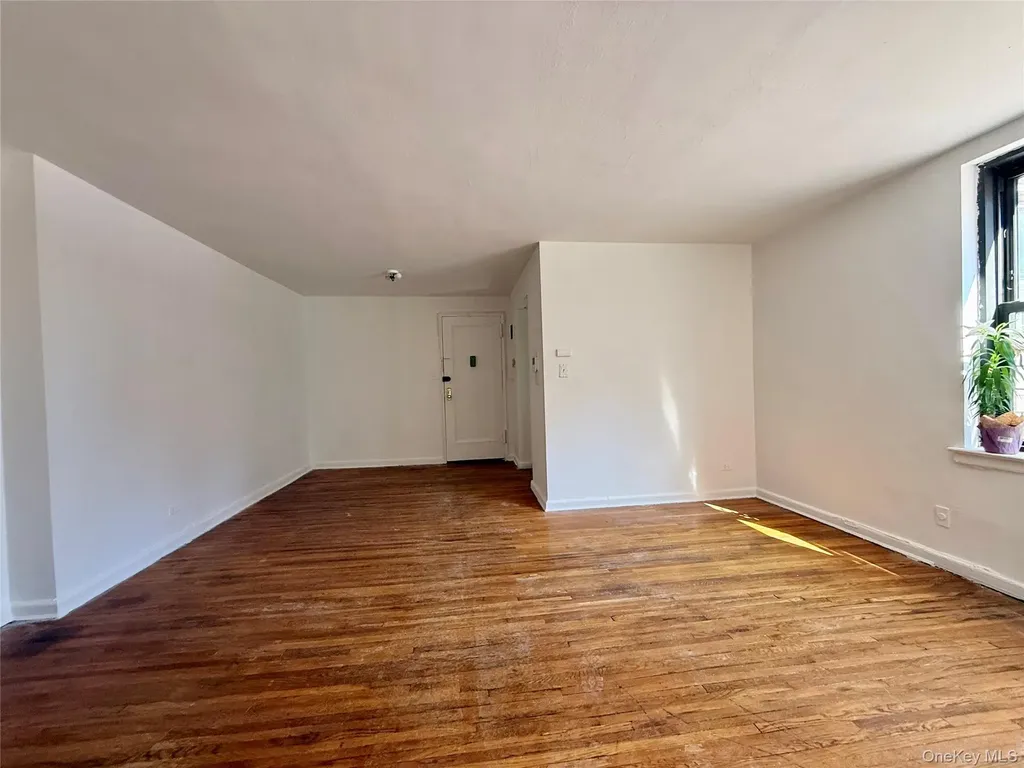 112-50 Northern Boulevard Corona NY 11368