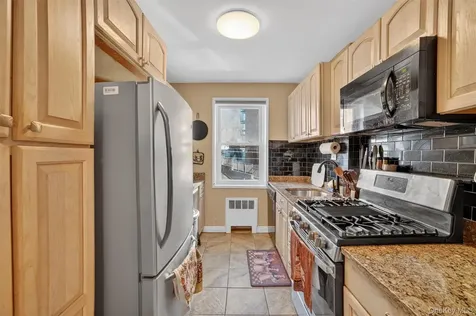 30 Hartsdale Avenue E Hartsdale NY 10530