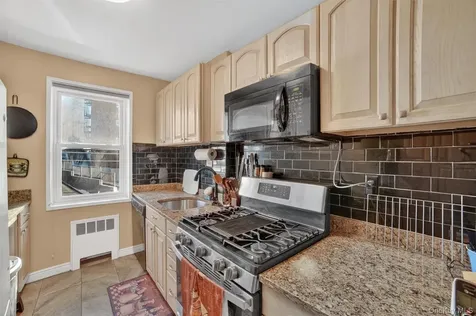 30 Hartsdale Avenue E Hartsdale NY 10530