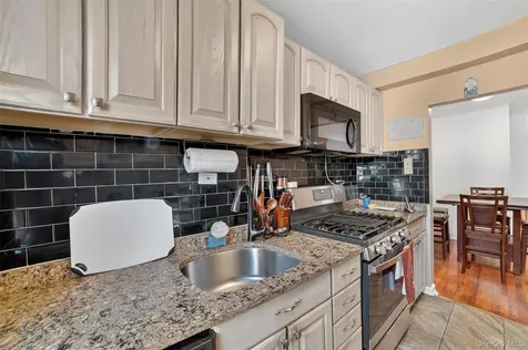 30 Hartsdale Avenue E Hartsdale NY 10530