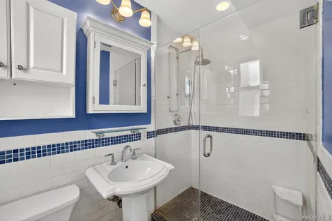 30 Hartsdale Avenue E Hartsdale NY 10530