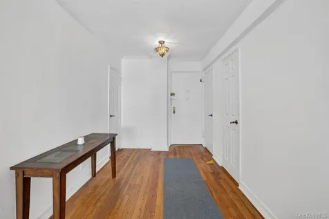 30 Hartsdale Avenue E Hartsdale NY 10530