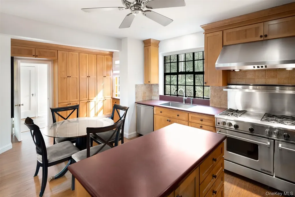 2501 Palisade Avenue Bronx NY 10463