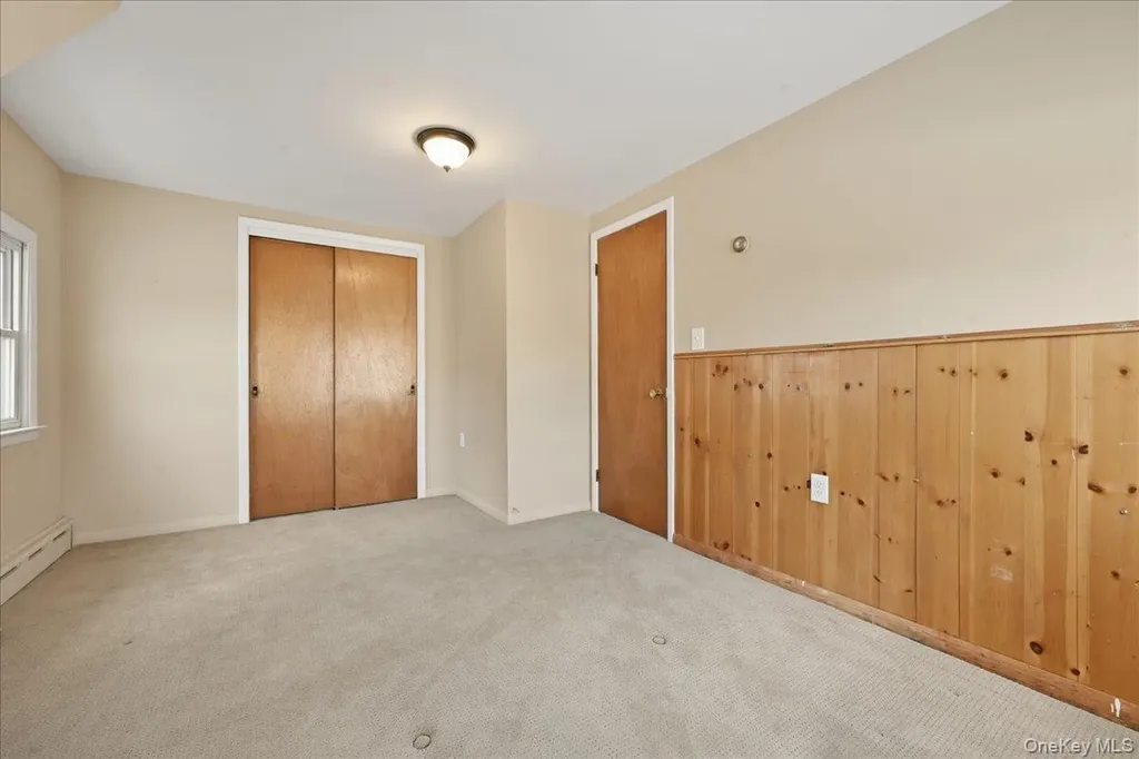 25 Peacock Lane Levittown NY 11756