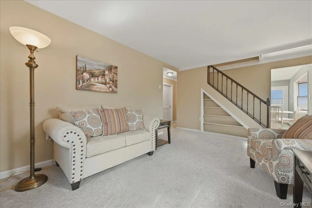 25 Peacock Lane Levittown NY 11756