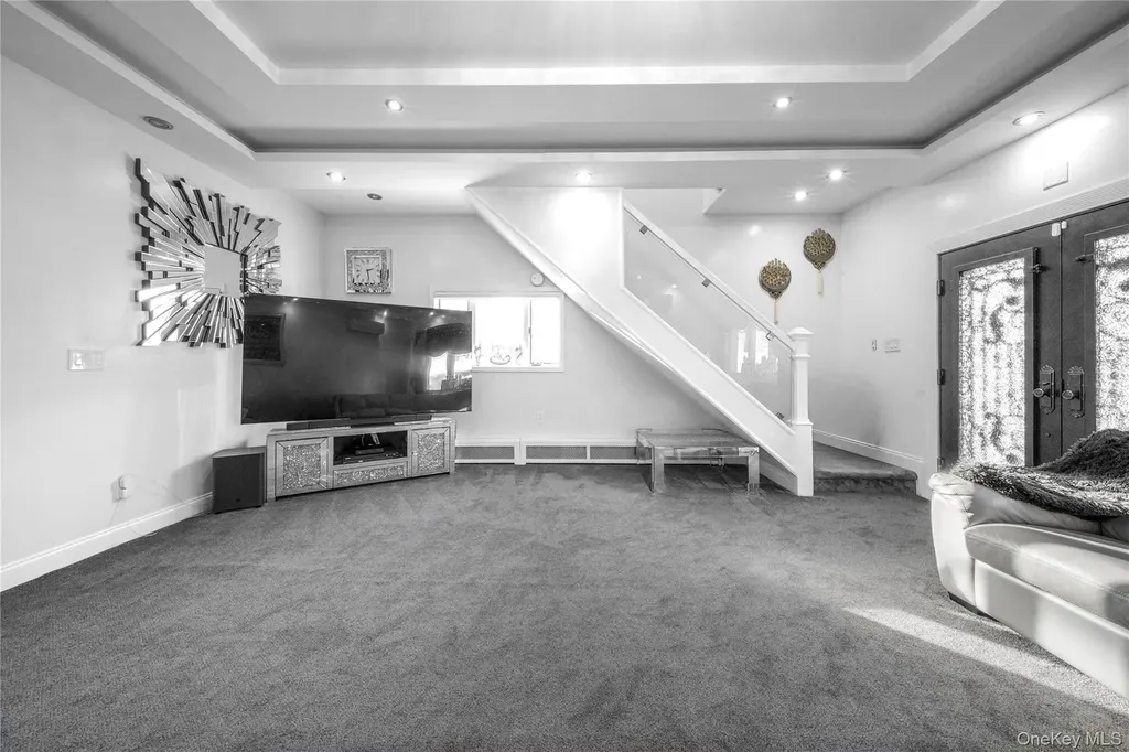 16602 76th Avenue Fresh Meadows NY 11366