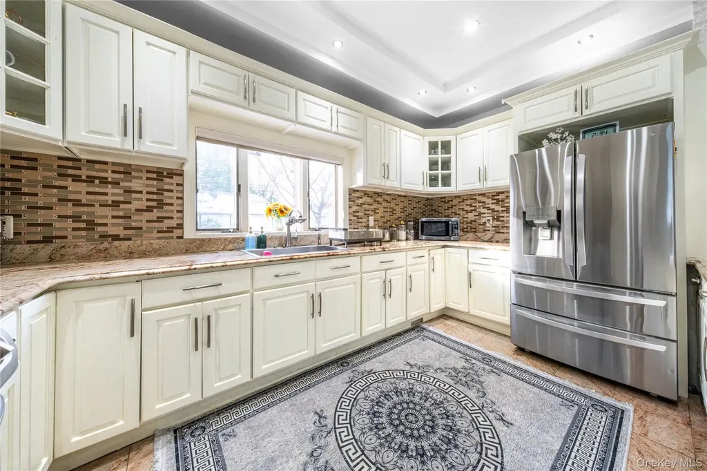 16602 76th Avenue Fresh Meadows NY 11366