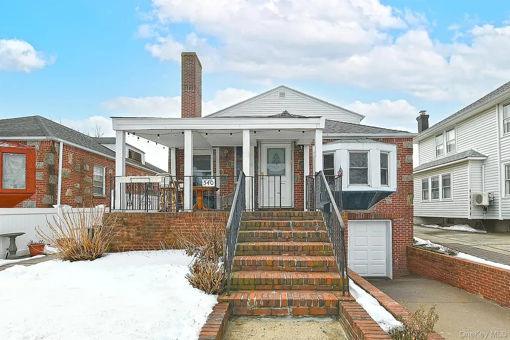 540 W Olive Street Long Beach NY 11561
