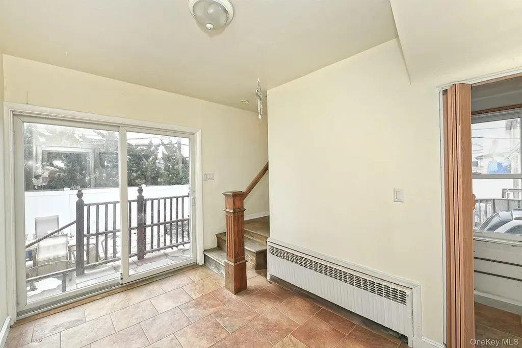 540 W Olive Street Long Beach NY 11561