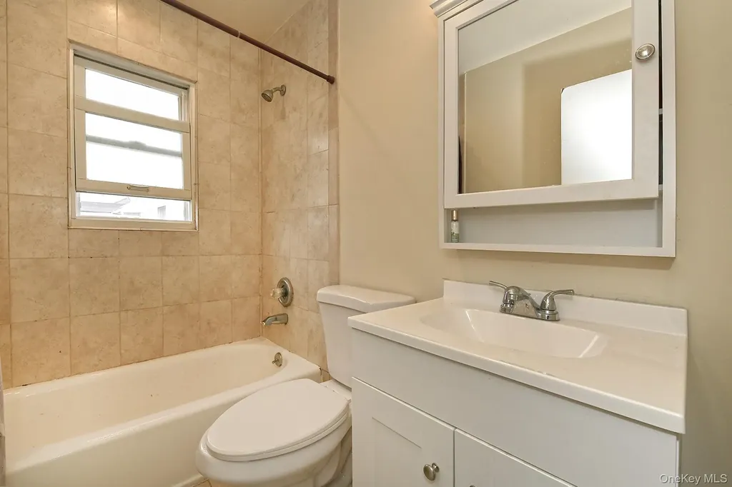 540 W Olive Street Long Beach NY 11561