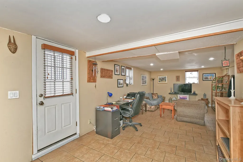 540 W Olive Street Long Beach NY 11561