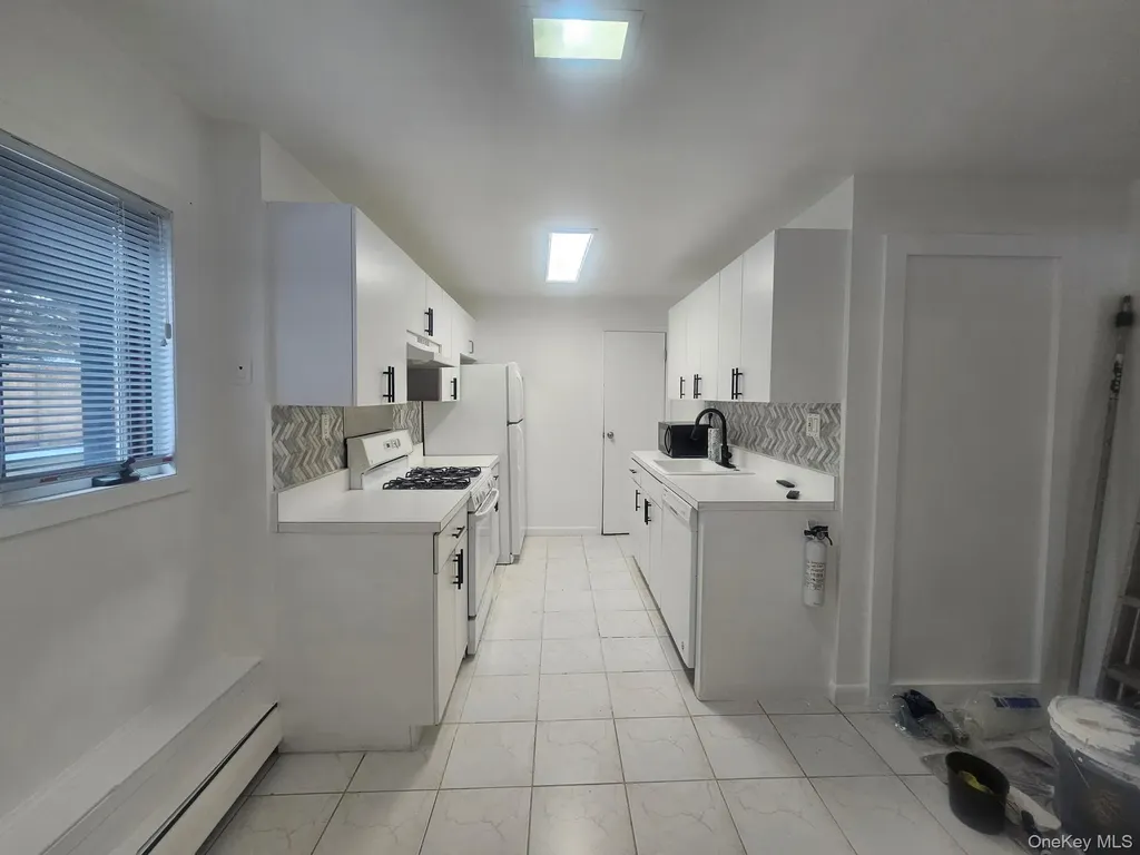 804 Hampshire Road Bay Shore NY 11706