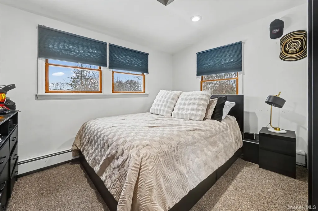 327 Barton Avenue East Patchogue NY 11772