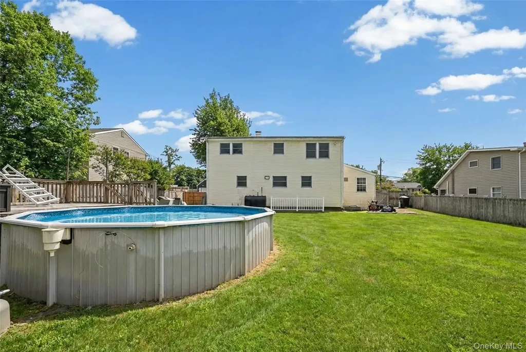 327 Barton Avenue East Patchogue NY 11772