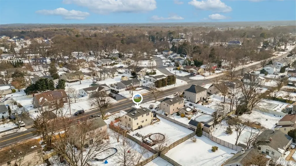 327 Barton Avenue East Patchogue NY 11772