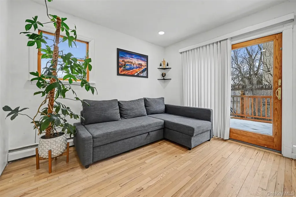 327 Barton Avenue East Patchogue NY 11772