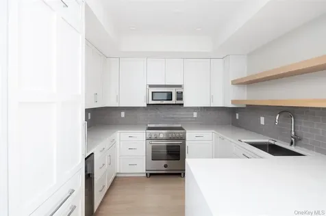 123 Sterling Avenue Greenport NY 11944