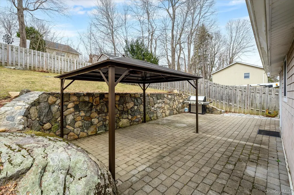 47 Tonetta Lake Way Brewster NY 10509