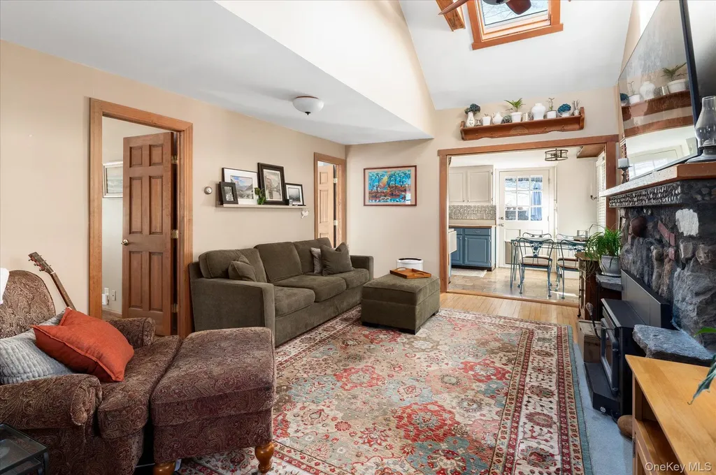 47 Tonetta Lake Way Brewster NY 10509