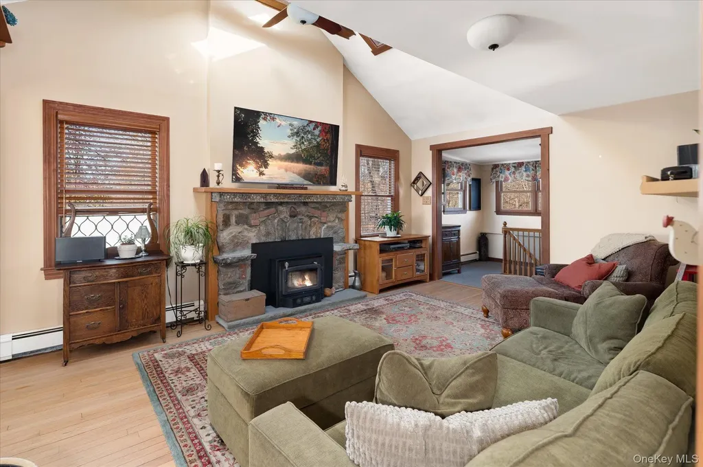 47 Tonetta Lake Way Brewster NY 10509