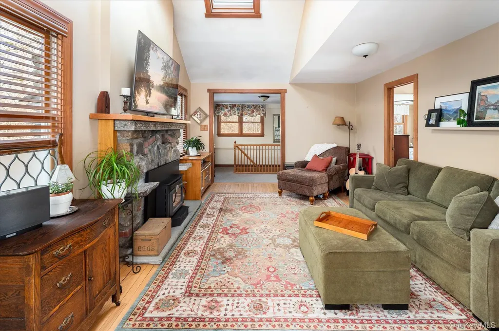 47 Tonetta Lake Way Brewster NY 10509