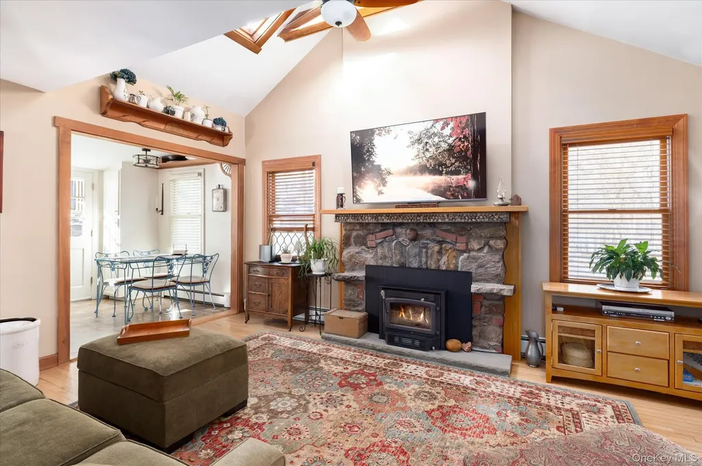 47 Tonetta Lake Way Brewster NY 10509