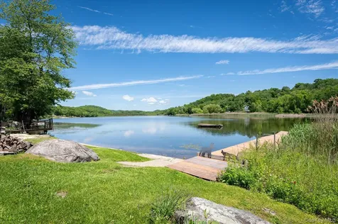 47 Tonetta Lake Way Brewster NY 10509