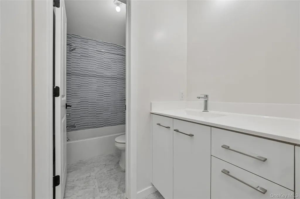472 W Central Avenue Spring Valley NY 10977