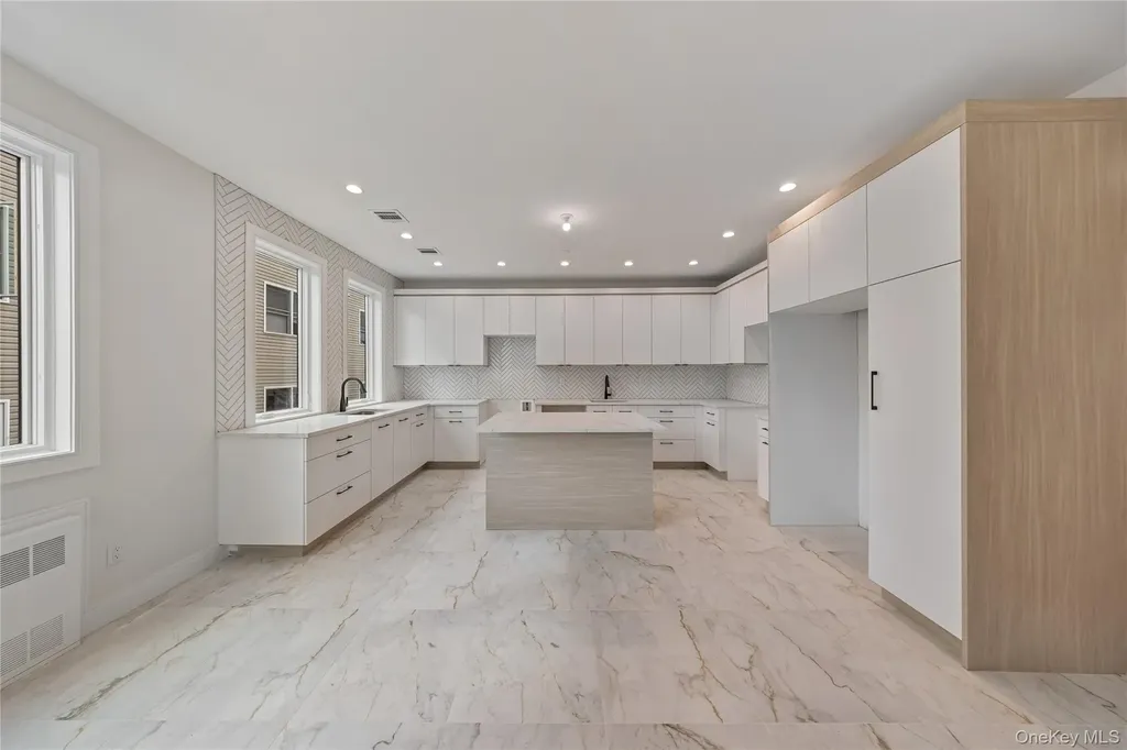 472 W Central Avenue Spring Valley NY 10977
