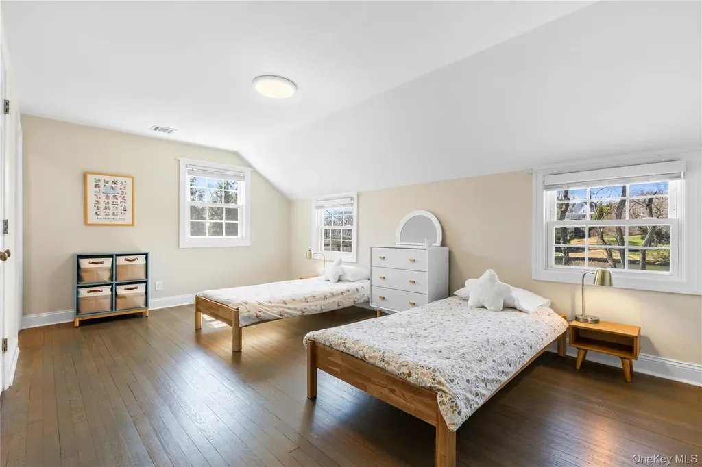 947 Shore Acres Drive Mamaroneck NY 10543